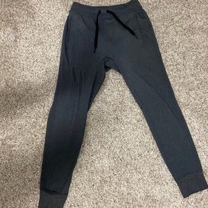 Lululemon joggers gray